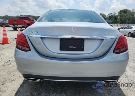 2015 Mercedes-Benz C 300 из США, поврежденный, VIN 55SWF4JB0FU084829